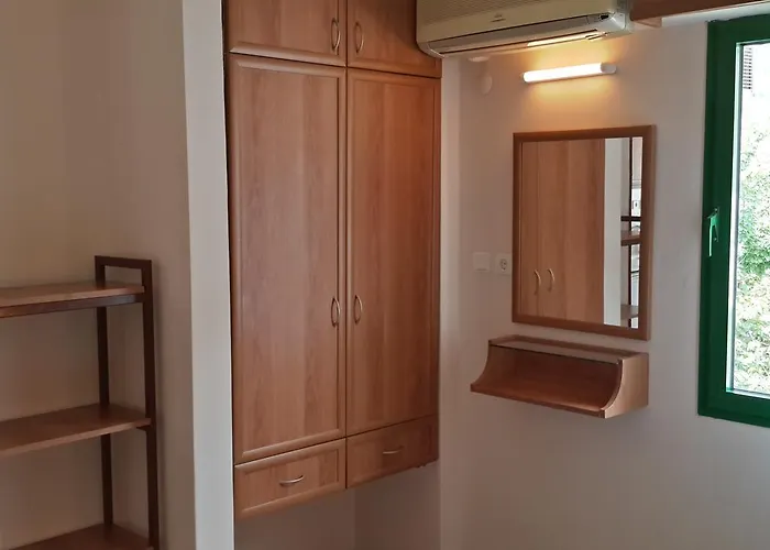 Ξενοδοχείο με διαμερίσματα Avlu 1 3*