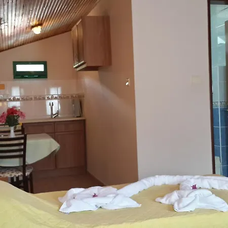 Aparthotel Avlu 1 Icmeler