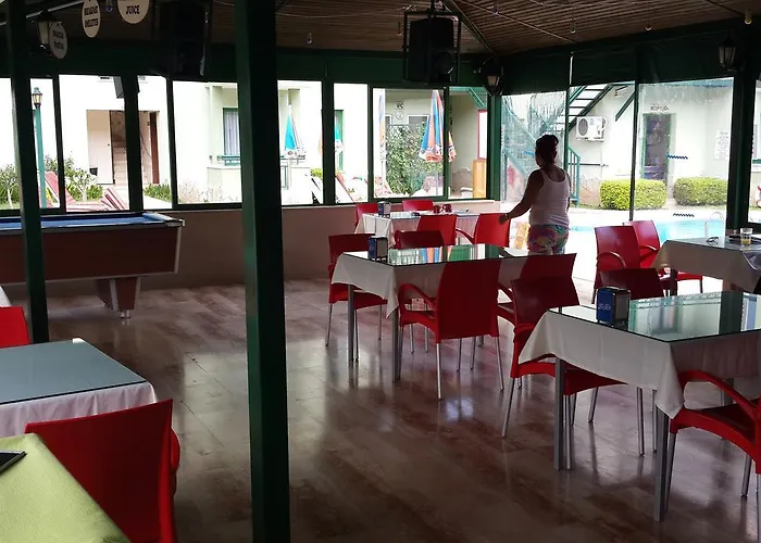 Avlu 1 Apartahotel İçmeler