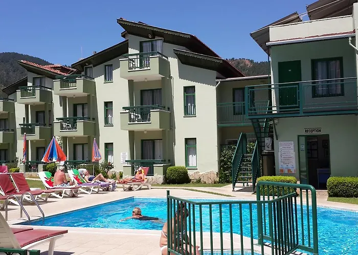 Avlu 1 3* İçmeler